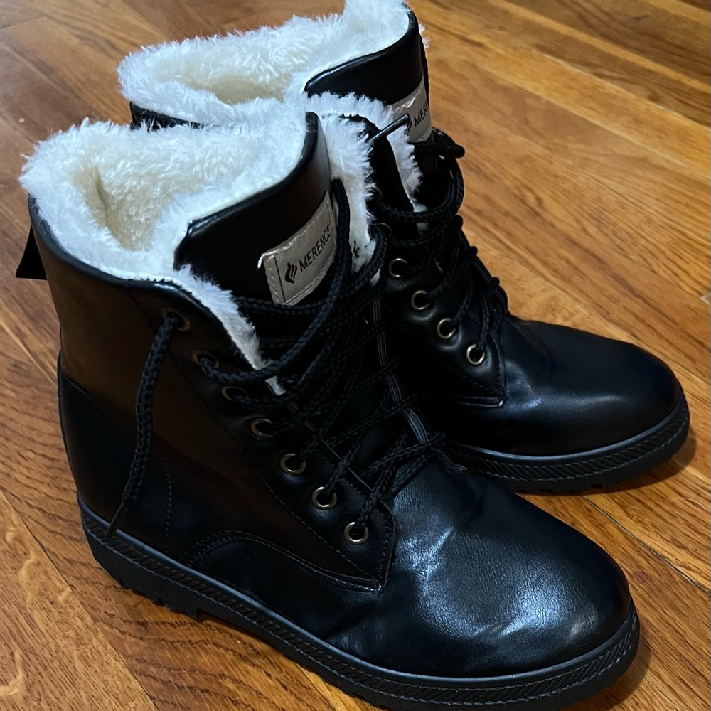 Merence Womens 7.5-8 US EU39 Black Faux Leather Ankle Booties Faux Fur Lined